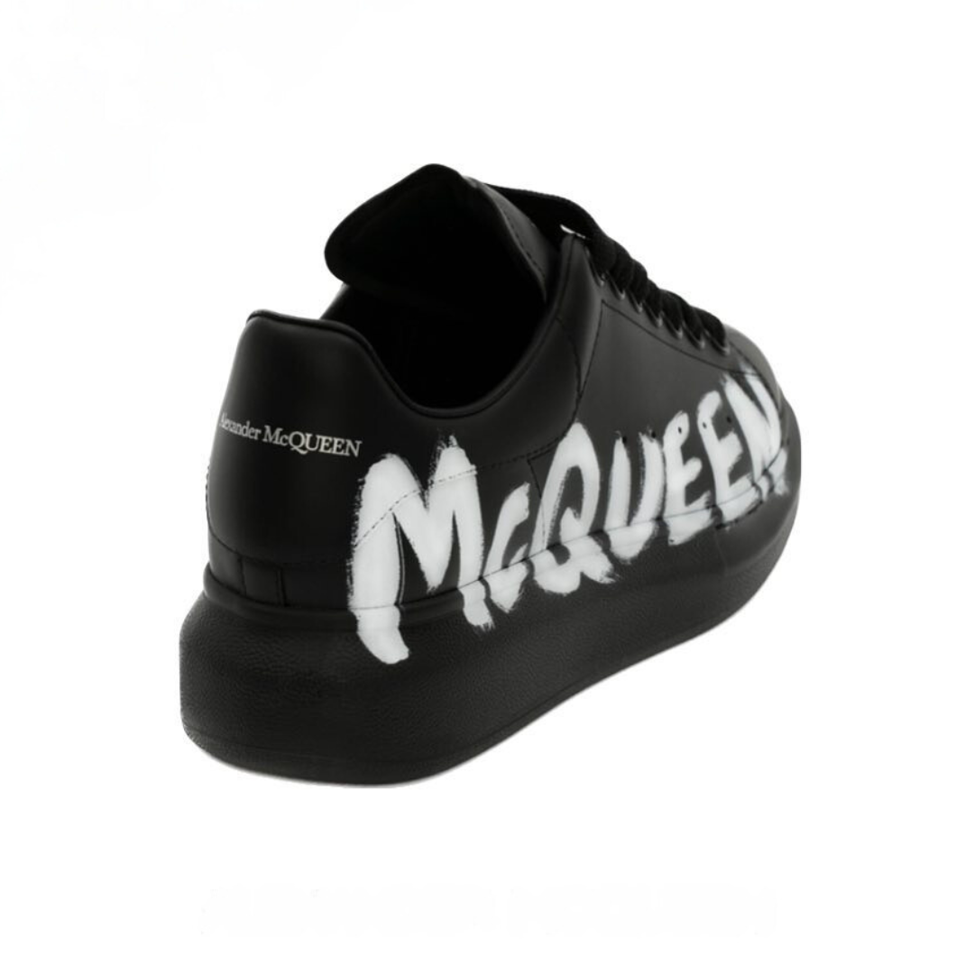 GRAFFITI OVERSIZE BLACK