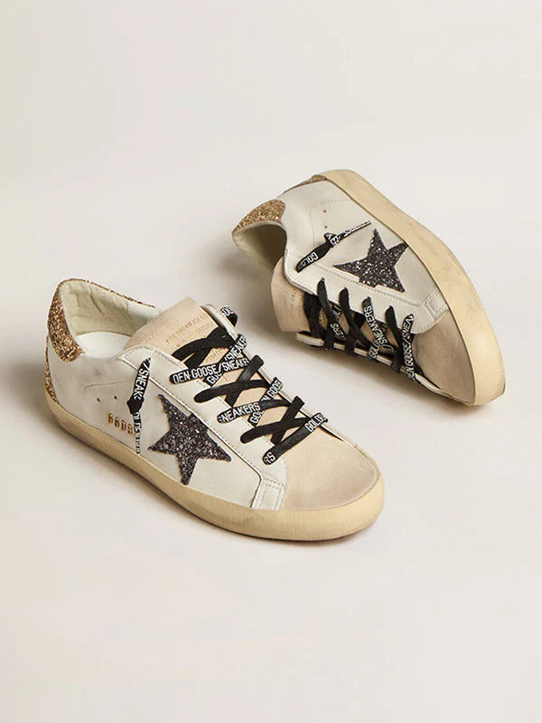 Super Star mit goldenem und grauem Glitzer