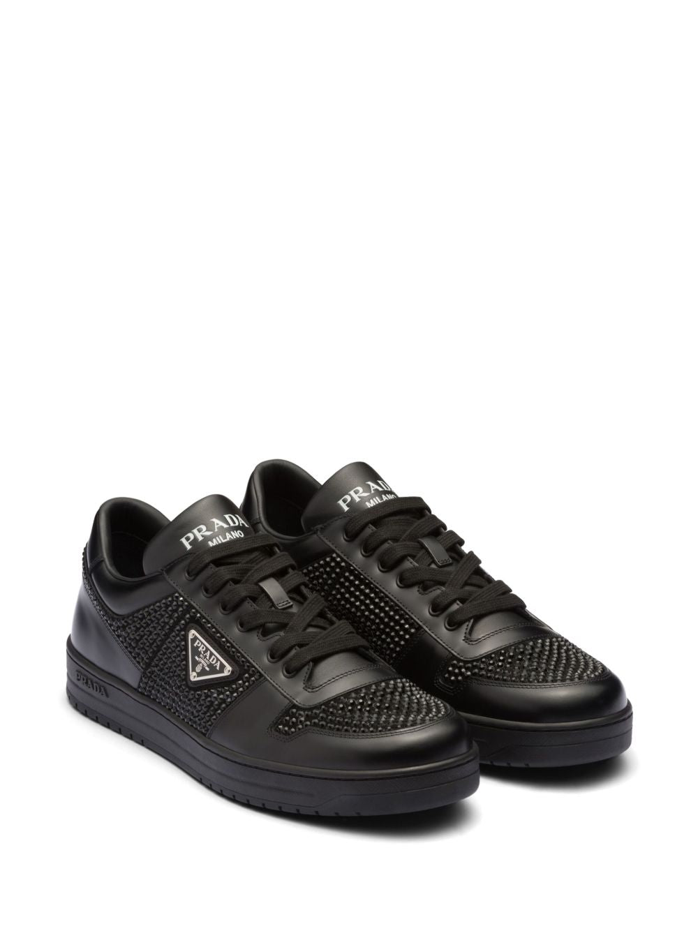 Sneakers in pelle impreziosite da cristalli nero