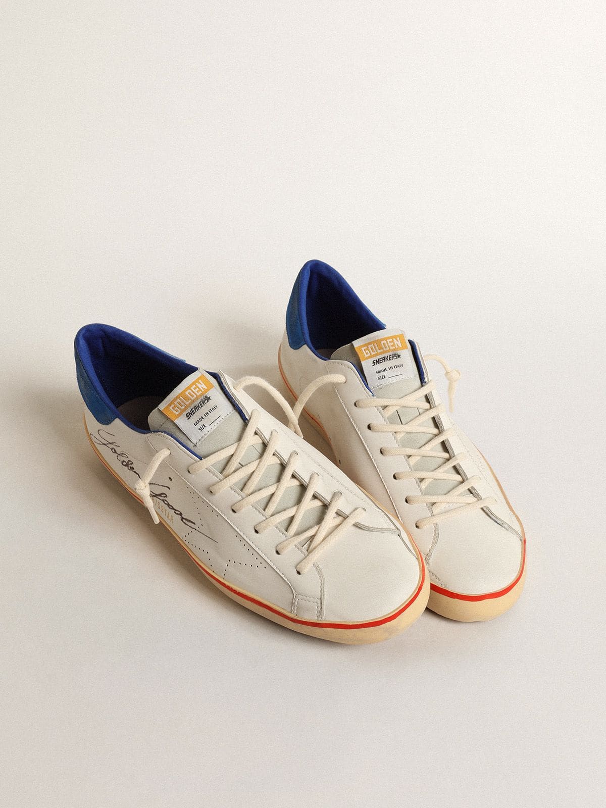 Super-Star con stella traforata e talloncino in suede blu