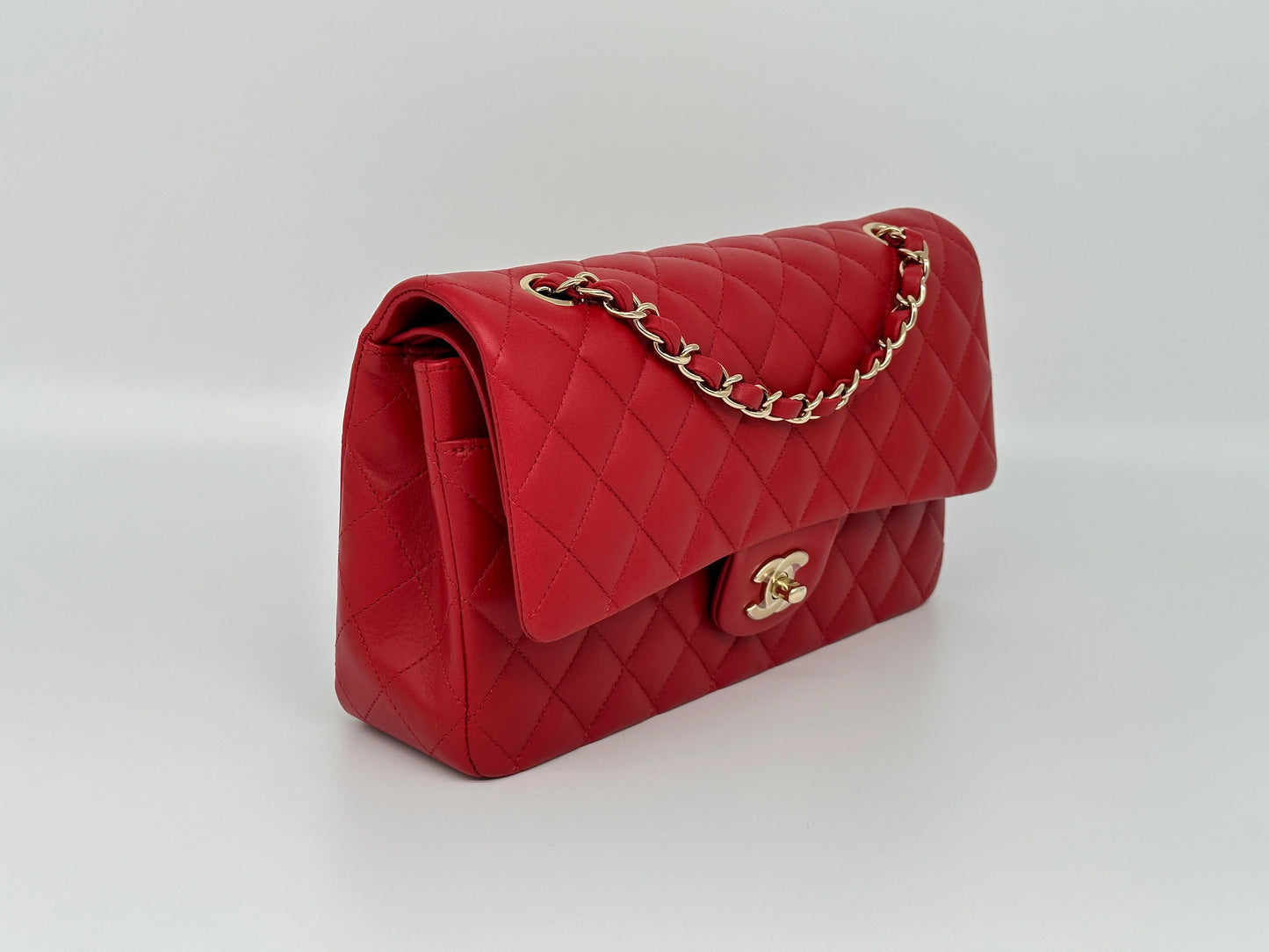 11.12 Rote Handtasche