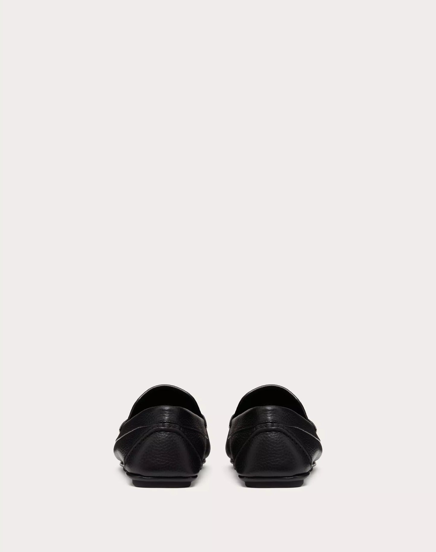 VLOGO SIGNATURE DRIVER LOAFER IN BLACK GARNET CALFSKIN