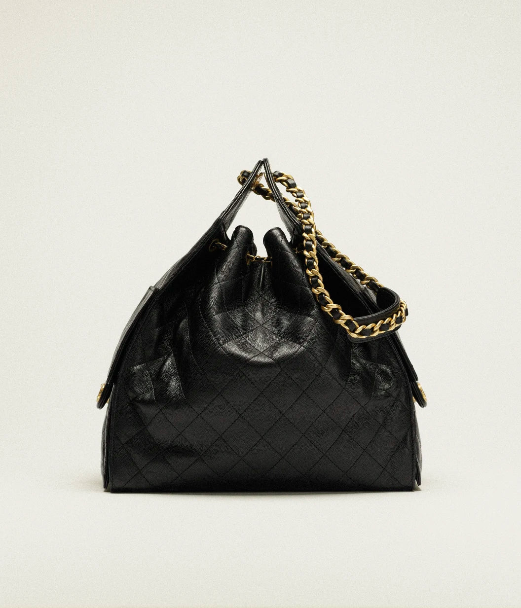 CHANEL 25 Mittelgroße schwarze Tasche