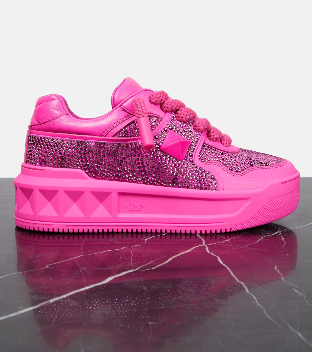 VLTN One Stud XL MAGENTA Ledersneaker