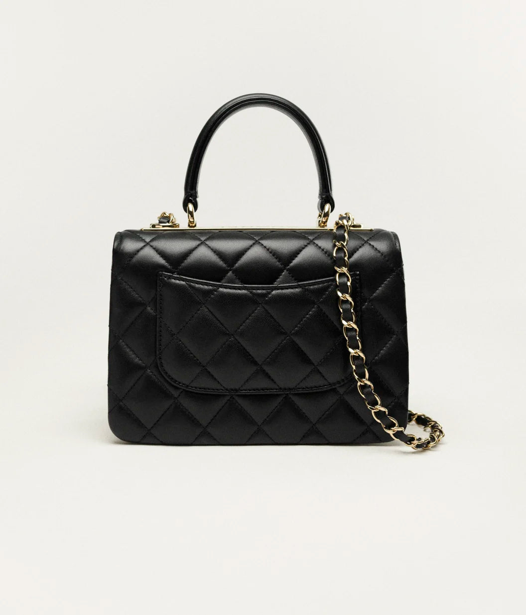 Kleine schwarze Henkeltasche