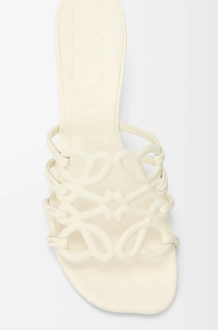 Anagram – Petal-Slipper mit Absatz aus weichem, weißem Leder