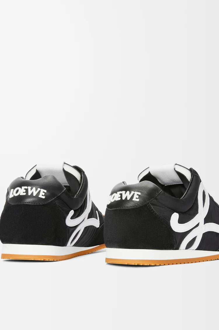 Ballet Runner 2.0 Sneaker aus schwarzem Nylon und Leder