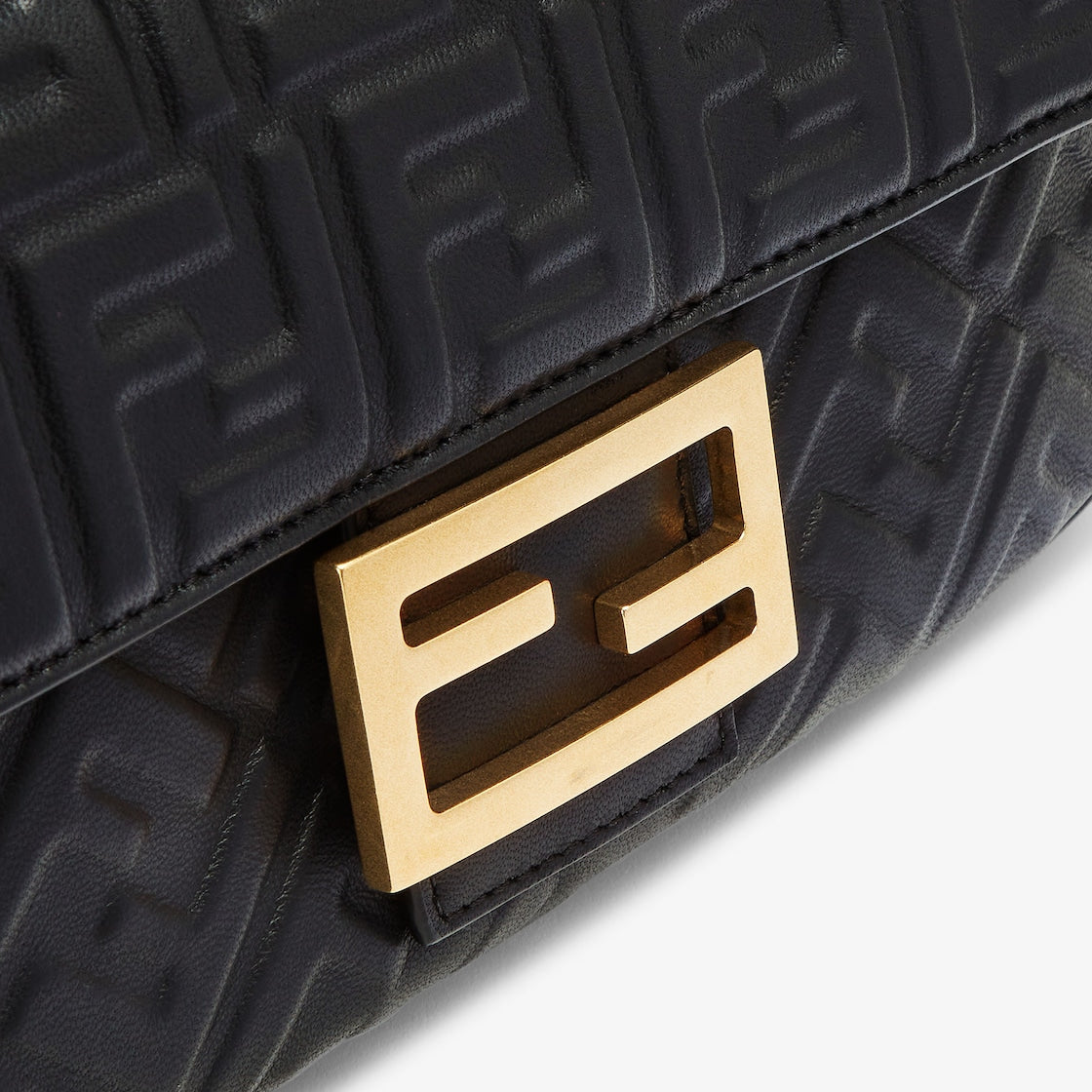 Baguette Chain Midi in black nappa with FF motif
