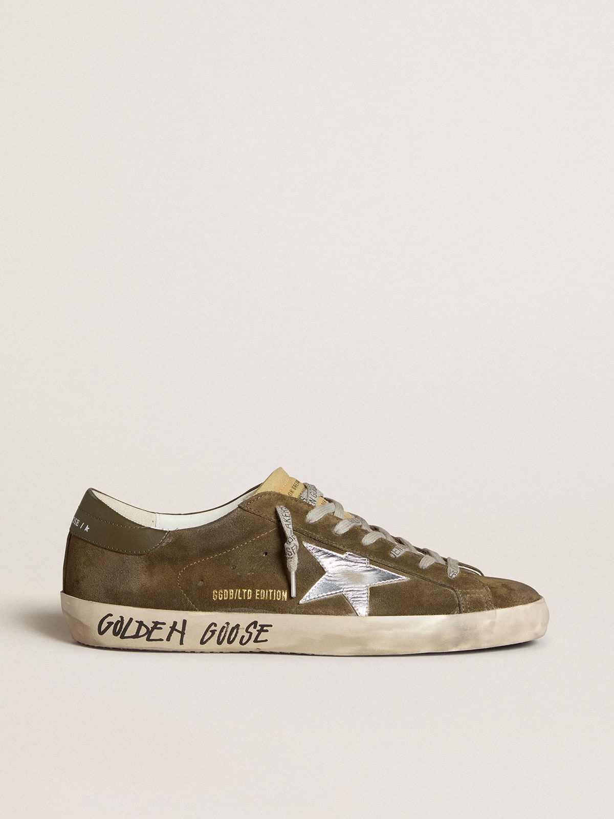 Super-Star LTD aus Wildleder mit laminiertem Lederstern und Leder an der Fersenlasche