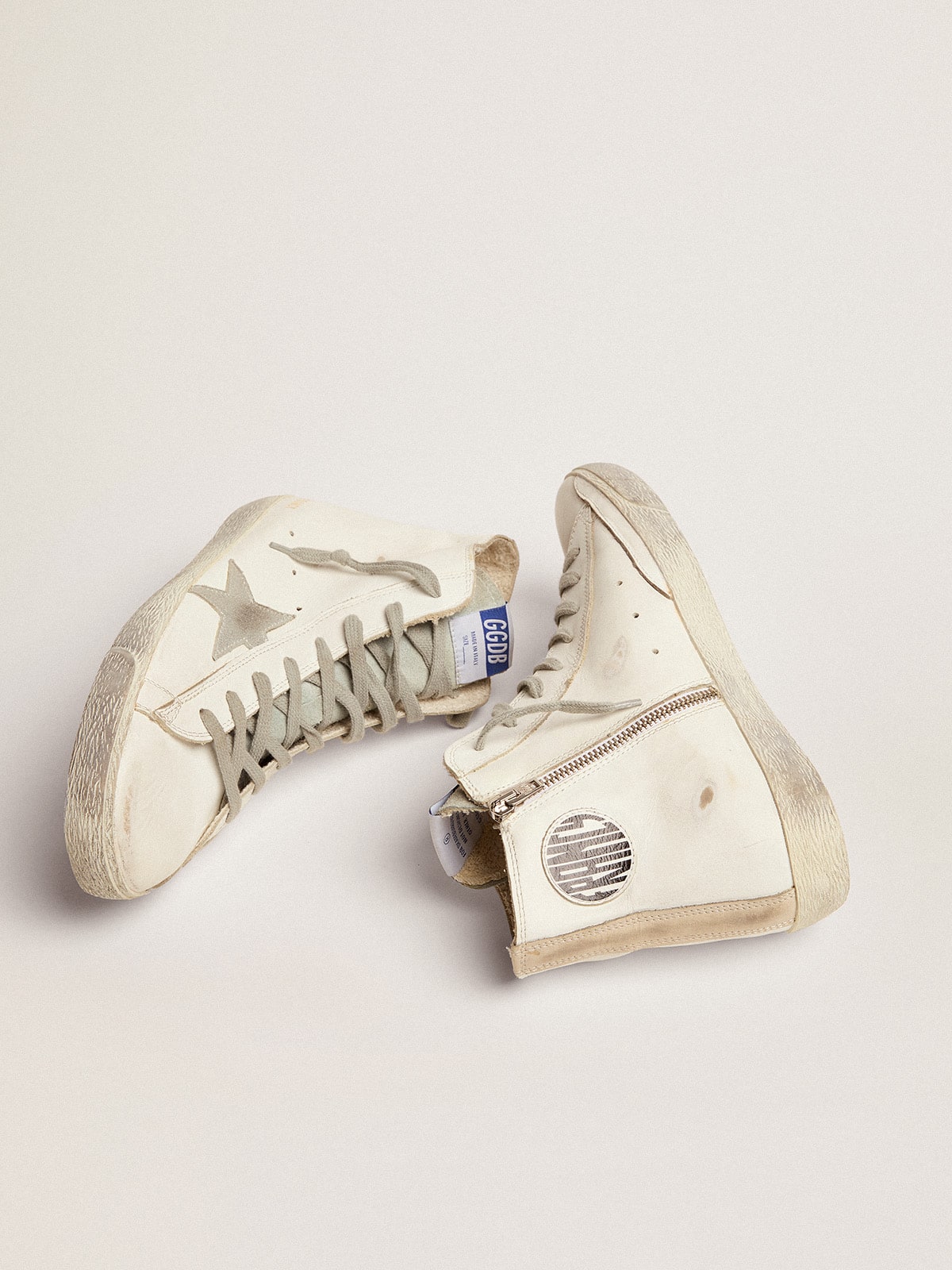 Francy in leather with silver suede star