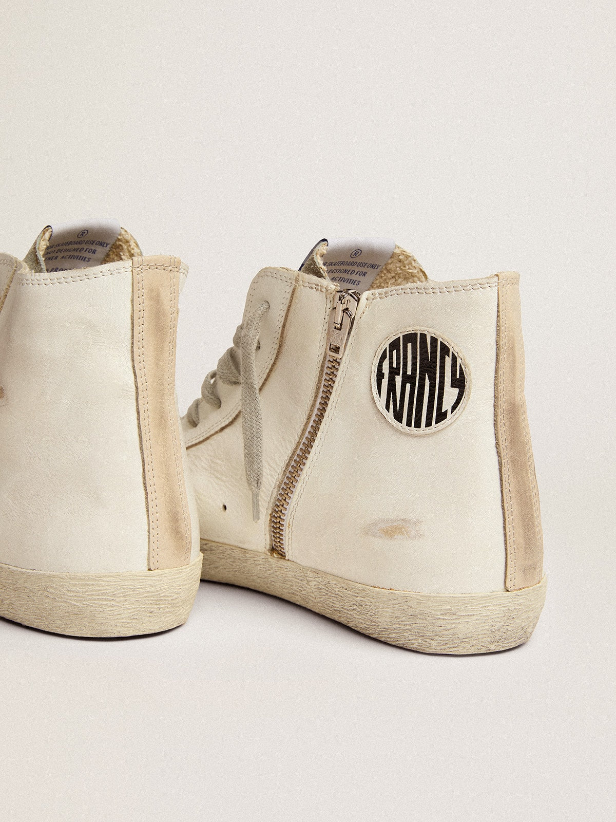 Francy in leather with silver suede star