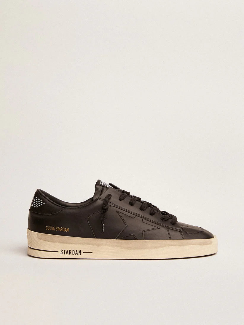Stardan in total black leather