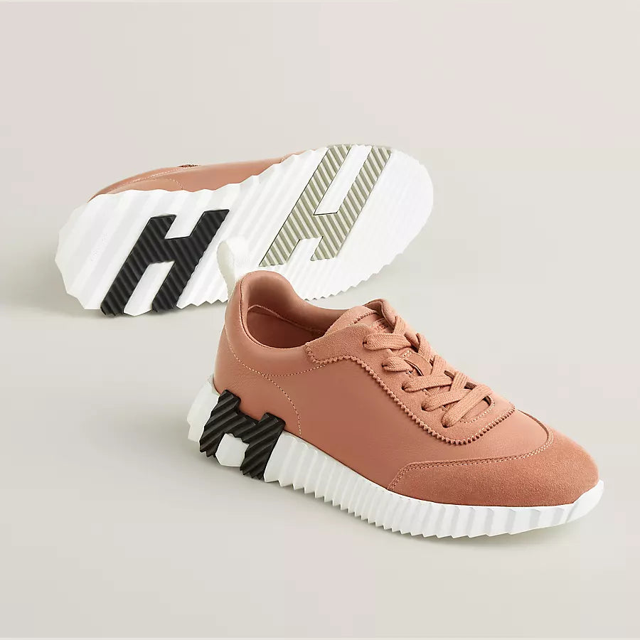 Hüpfender Sneaker Nude