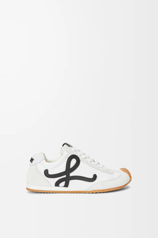 Ballet Runner 2.0 Sneaker aus weiß/schwarzem Nylon und Leder