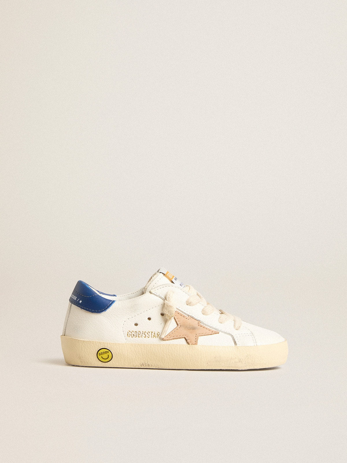 Super-Star Young aus Nappaleder mit beigem Stern und blauer Fersenlasche