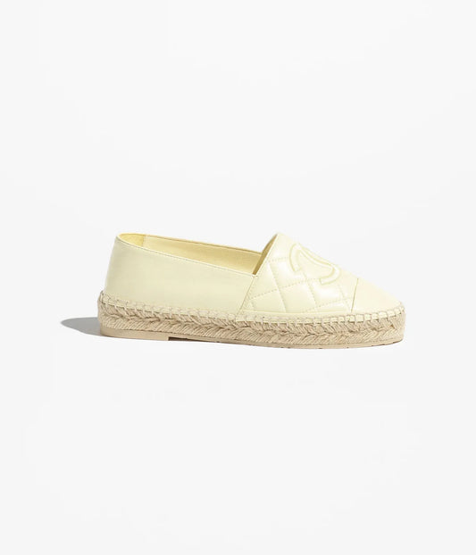 Hellgelbe Espadrilles