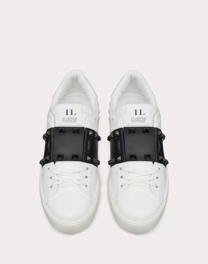 ROCKSTUD UNTITLED SNEAKER AUS KALBSLEDER MIT PASSENDEN NIETEN