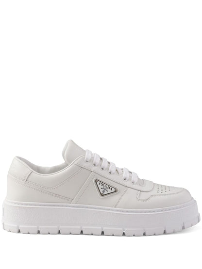 Scarpe in pelle bianca