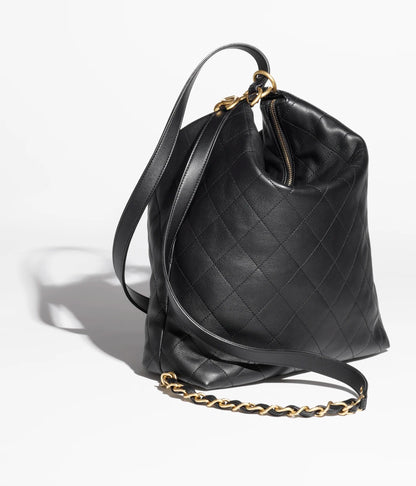 Großer schwarzer Rucksack