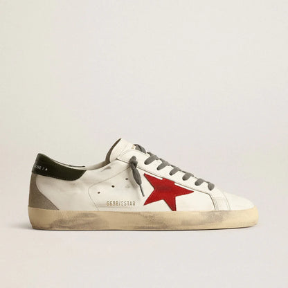 Super Star Suede Rote und grüne Lederfersenlasche