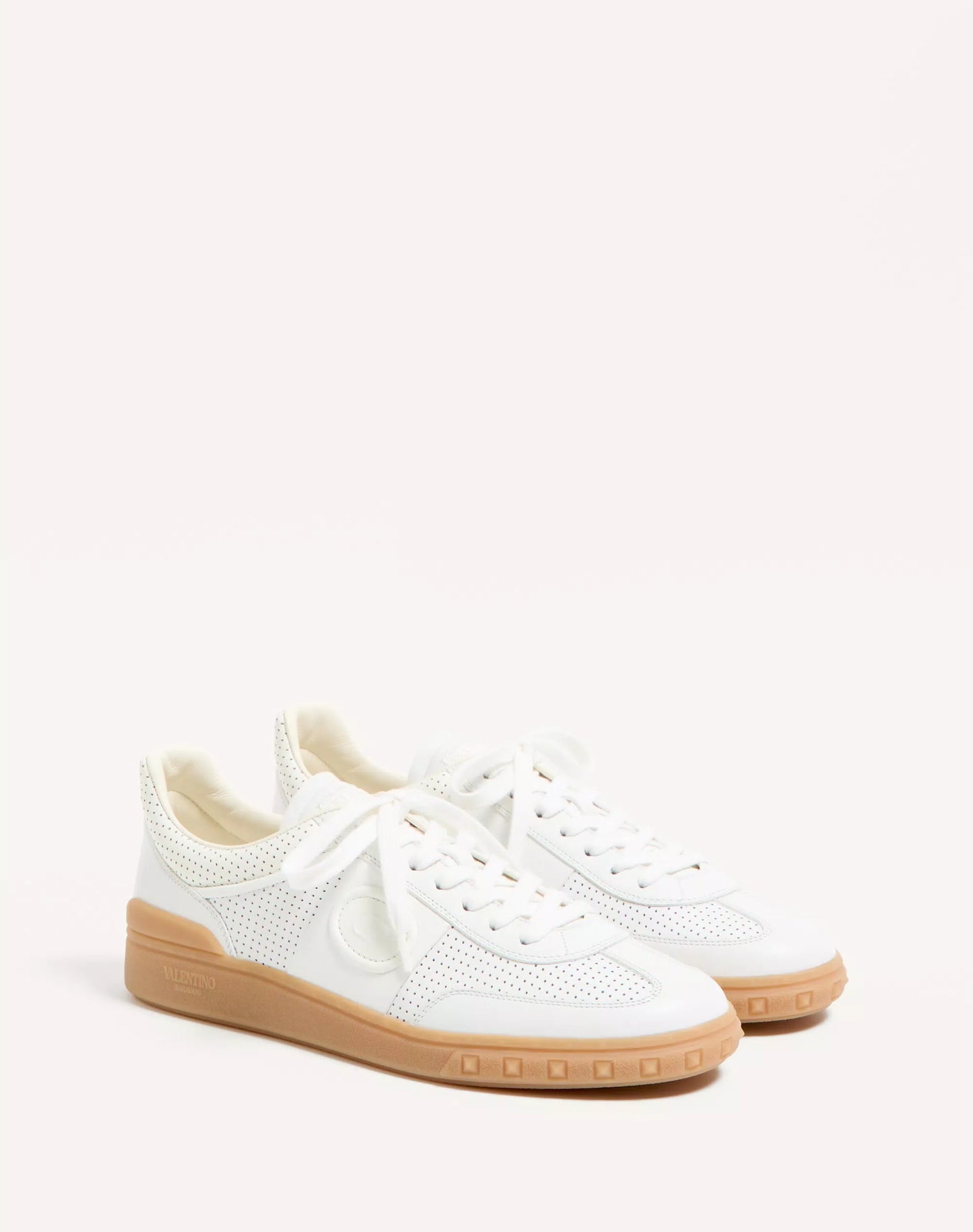 Upvillage Low Top Sneaker aus weißem perforiertem Nappaleder