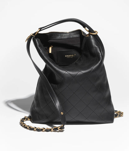 Großer schwarzer Rucksack