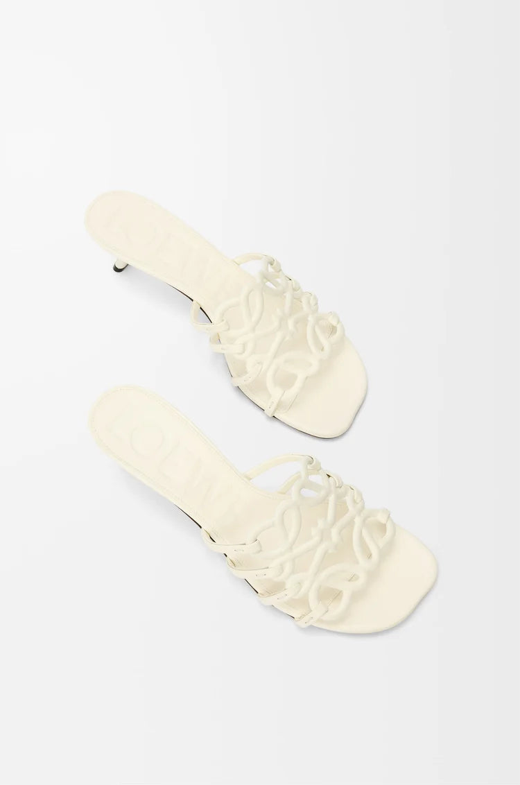 Anagram – Petal-Slipper mit Absatz aus weichem, weißem Leder