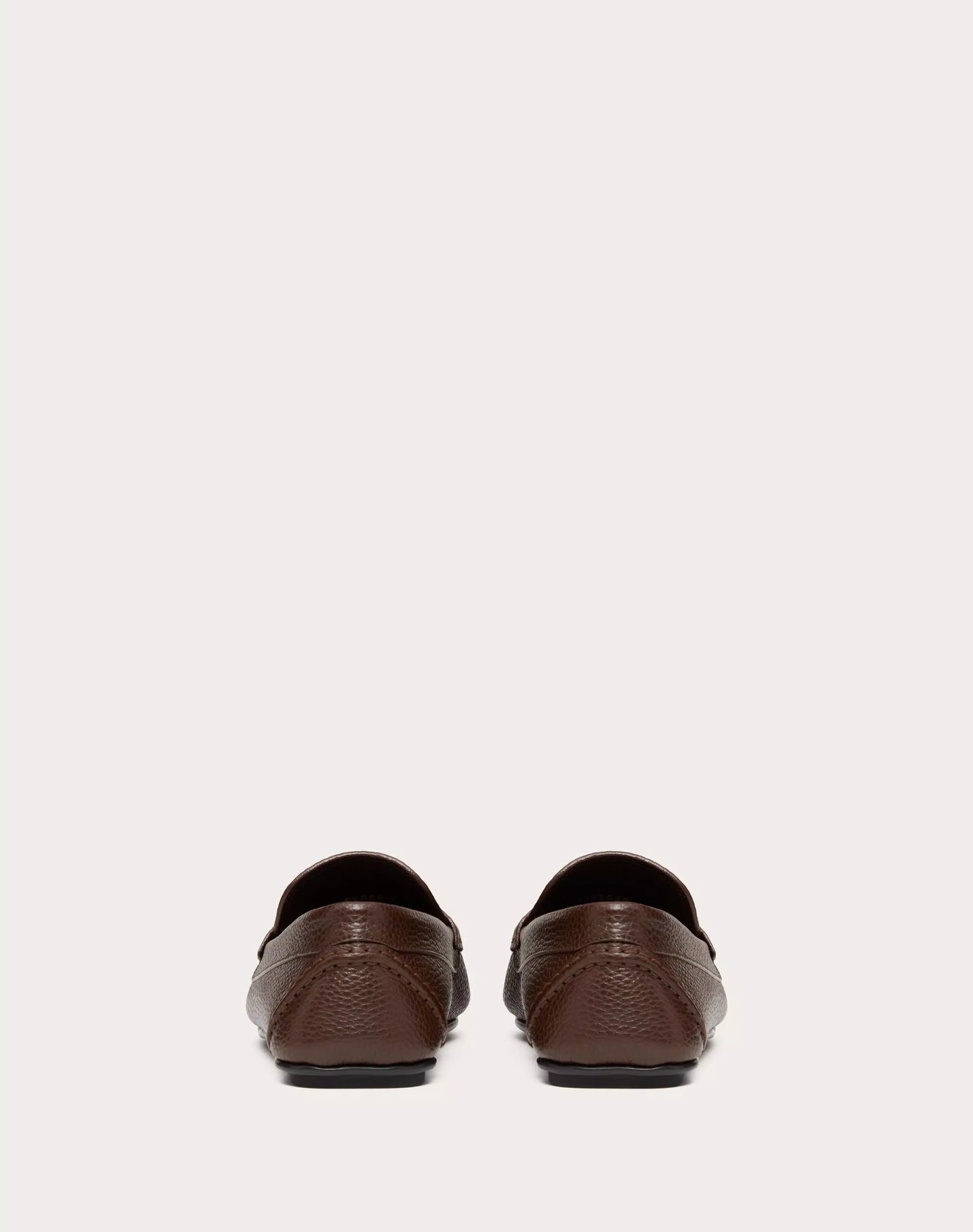 VLOGO SIGNATURE DRIVER LOAFER IN BROWN GARNET CALFSKIN