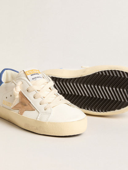 Super-Star Young aus Nappaleder mit beigem Stern und blauer Fersenlasche