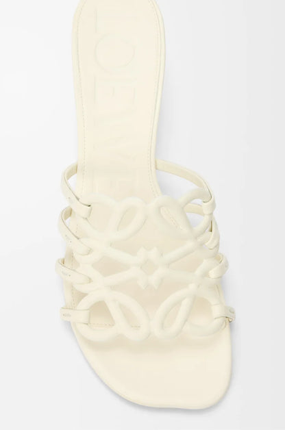 Anagram – Petal-Slipper mit Absatz aus weichem, weißem Leder