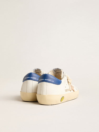 Super-Star Young aus Nappaleder mit beigem Stern und blauer Fersenlasche