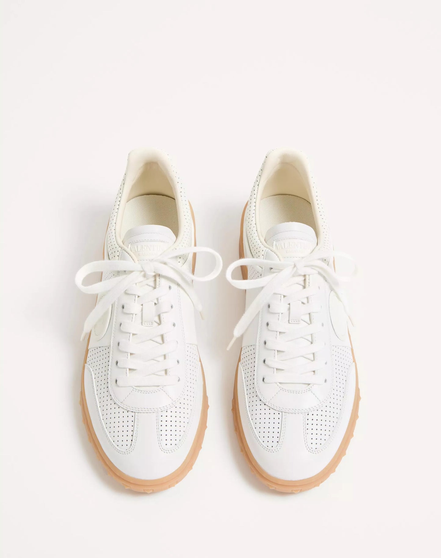 Upvillage Low Top Sneaker aus weißem perforiertem Nappaleder