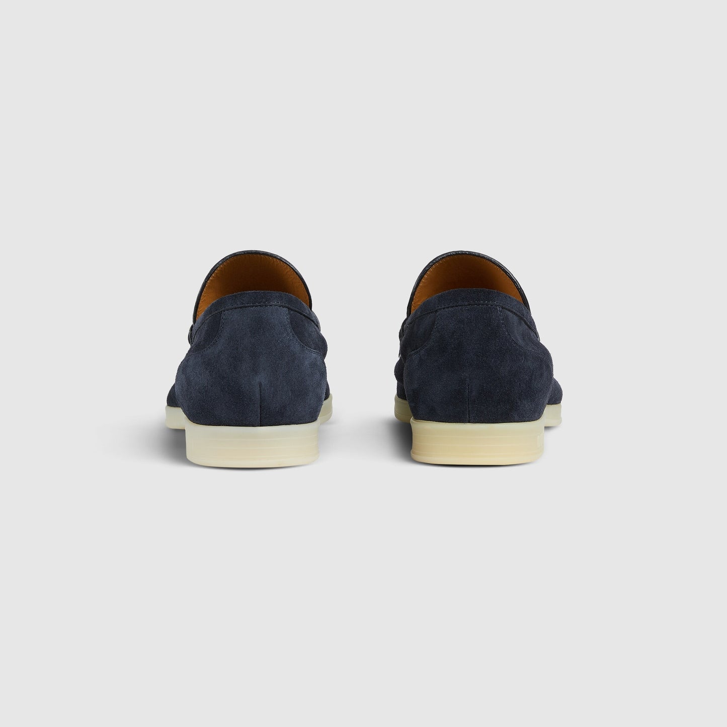 Men's moccasin with dark blue suede leather clamp