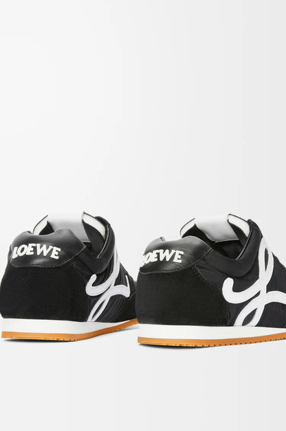 Ballet Runner 2.0 Sneaker aus schwarzem Nylon und Leder