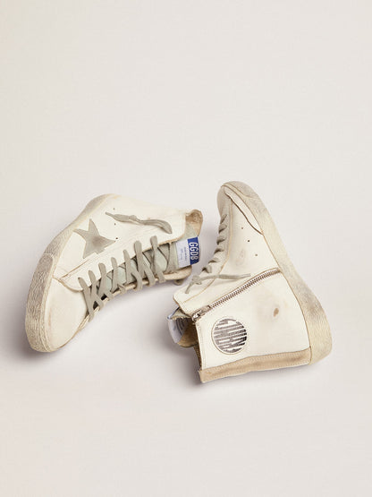Francy in leather with silver suede star