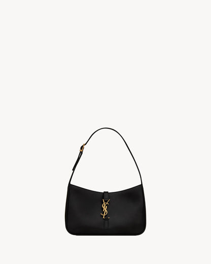 THE 5 TO 7 IN SMOOTH BLACK LEATHER