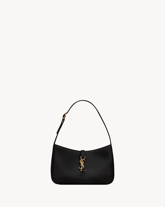 THE 5 TO 7 IN SMOOTH BLACK LEATHER