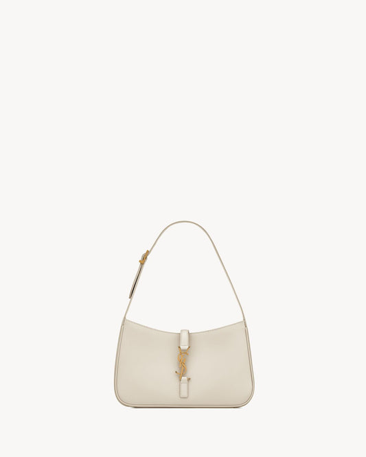 THE 5 TO 7 IN SMOOTH WHITE LEATHER