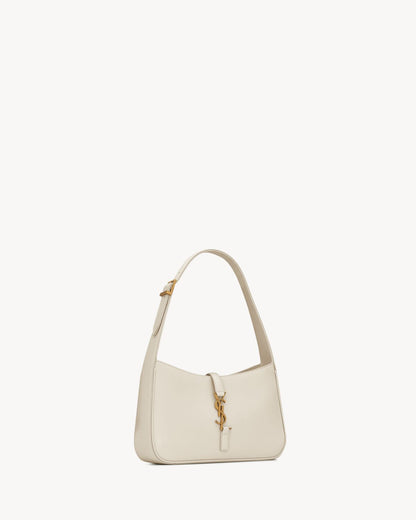 THE 5 TO 7 IN SMOOTH WHITE LEATHER