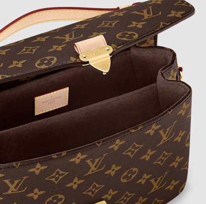 Metis Brown Clutch