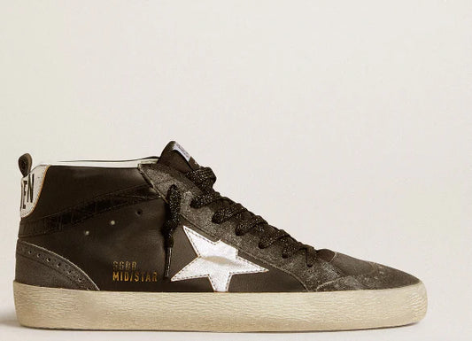 Mid Star in black leather with silver laminated leather star