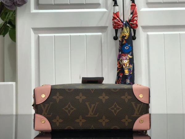 LV PETITE MALLE SOUPLE Pink