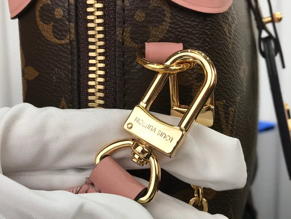 LV PETITE MALLE SOUPLE Pink