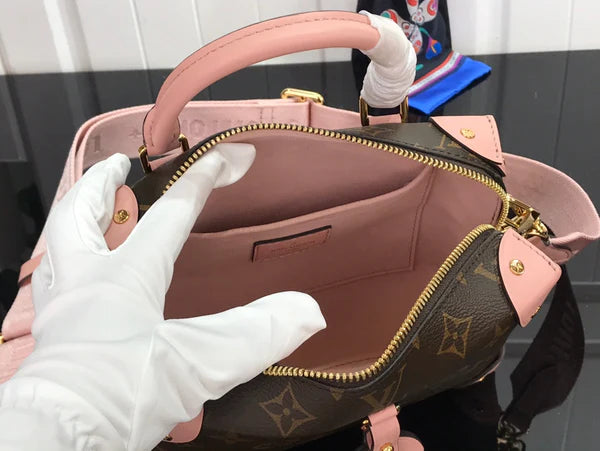 LV PETITE MALLE SOUPLE Pink