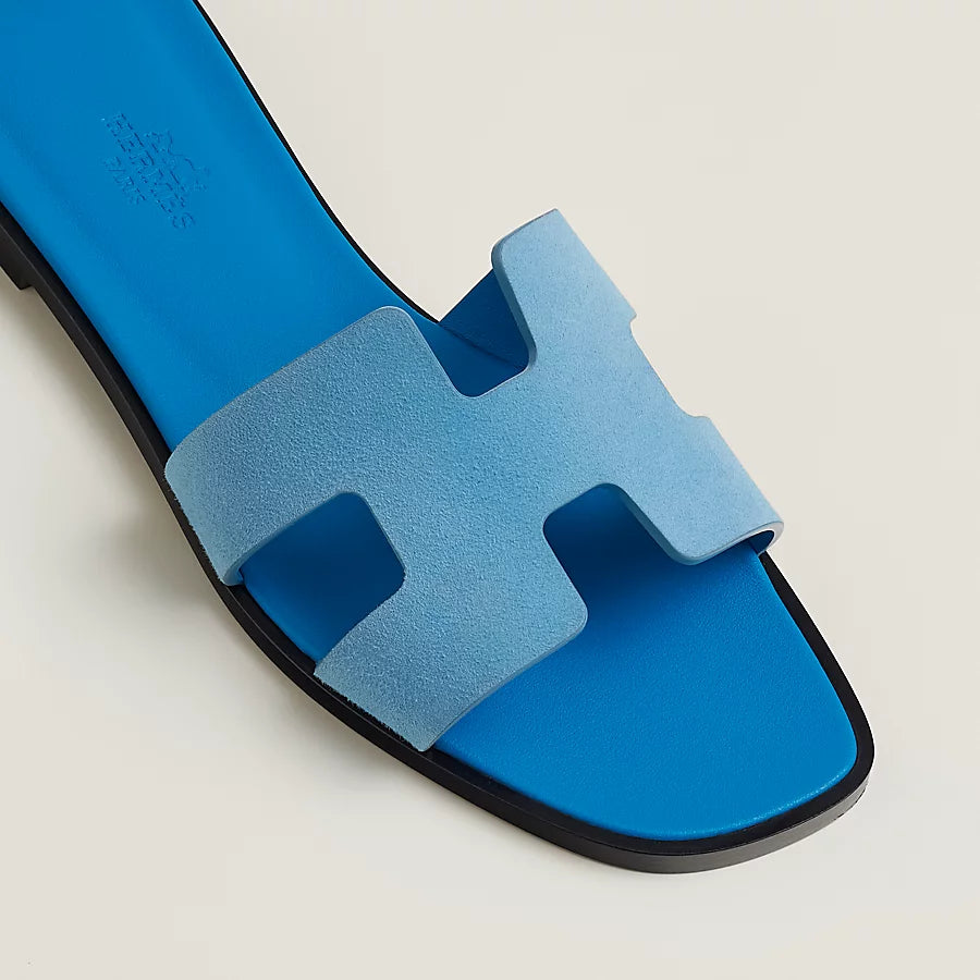 Oran Blaue Cameo-Sandalen